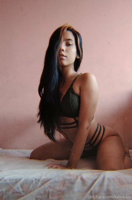 kamik4ze model porn pic