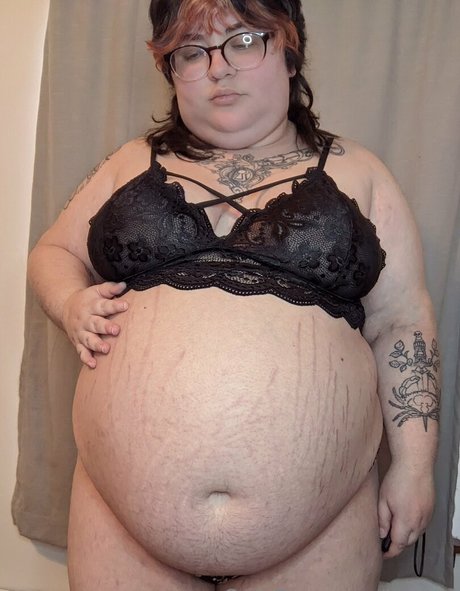 iklutzy model hot gallery