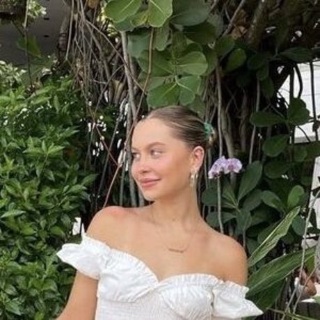 Natasha Bure beautiful model gallery