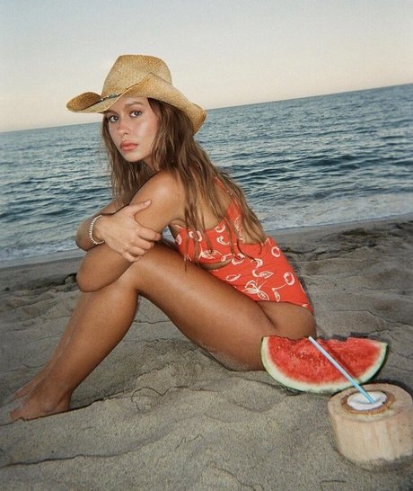 Natasha Bure adult model gallery