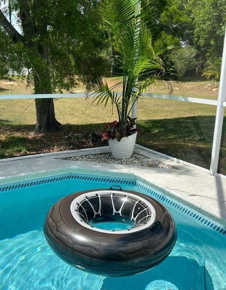 inflatebuster star top photo