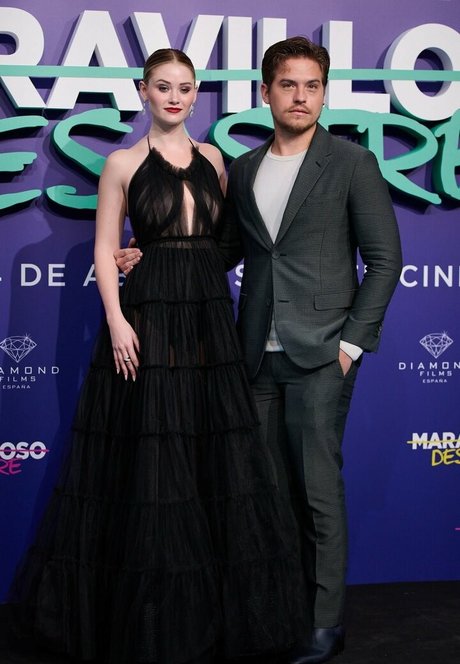 Virginia Gardner hot model pic