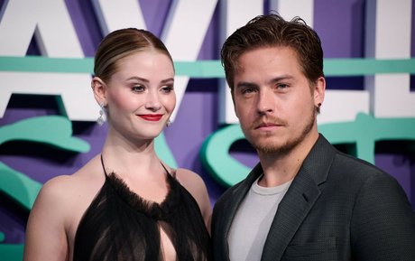 Virginia Gardner model nice photos