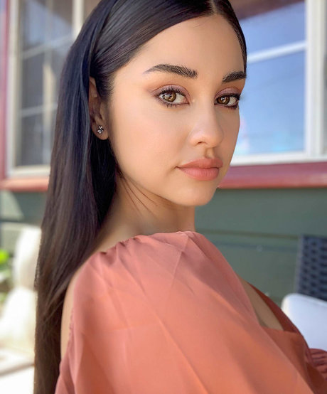 Yvette Monreal nice star picture