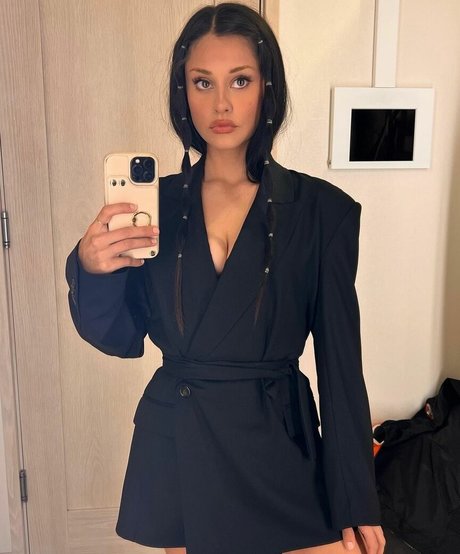 Yvette Monreal hot actress galleries