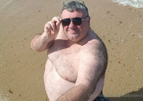 asian girlfriend onlyfans pornographic picture