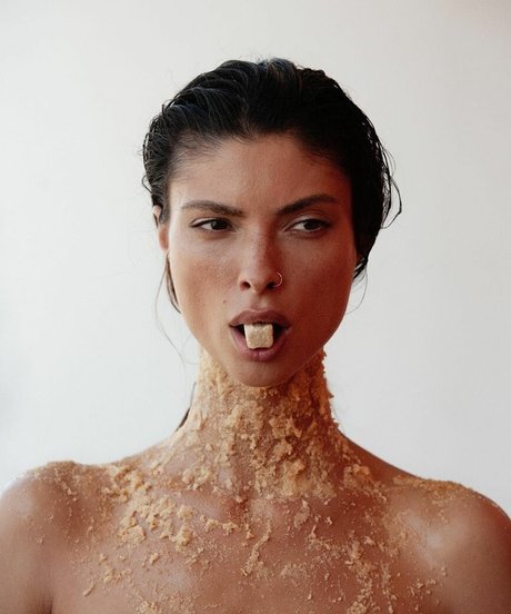 Vladislava Klodchik pornstar sexy photos