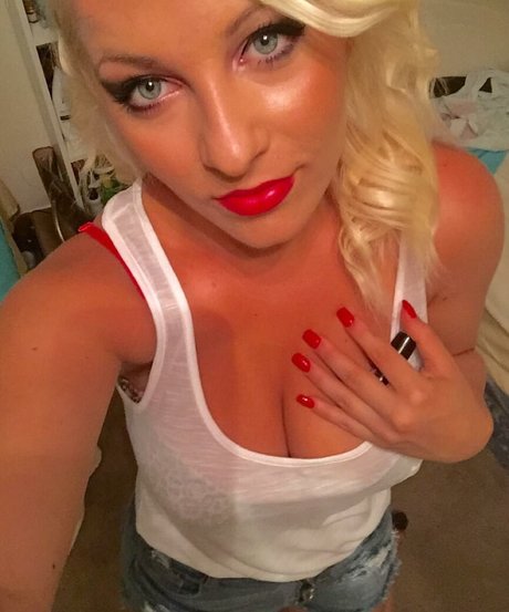 Mirjana Matic star sexy image