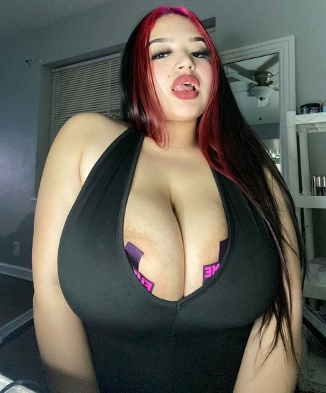 Dezerai Angel model perfect pictures