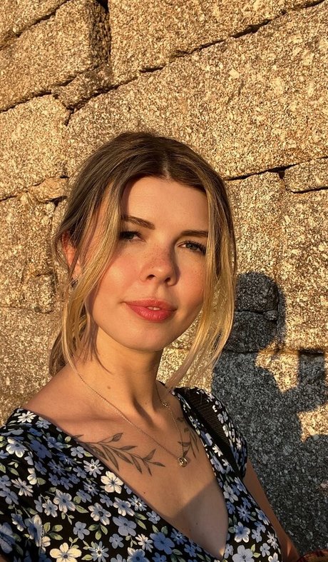 Charming__kitty pornstar hd picture