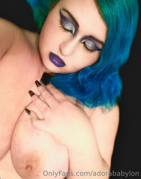 adorababylon model hot photo