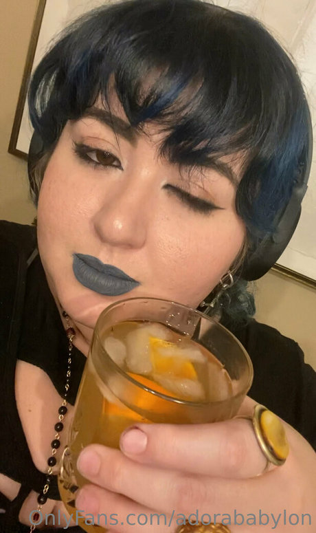 adorababylon best model photo