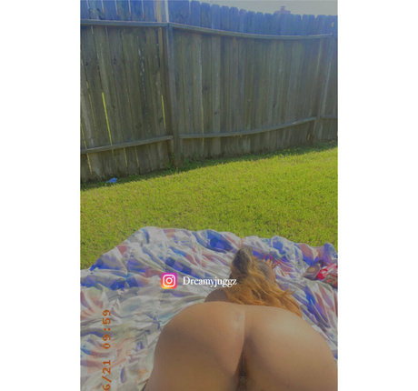 dreamyjuggz model beautiful photo