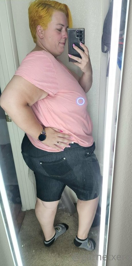 garnetxero star nude galleries