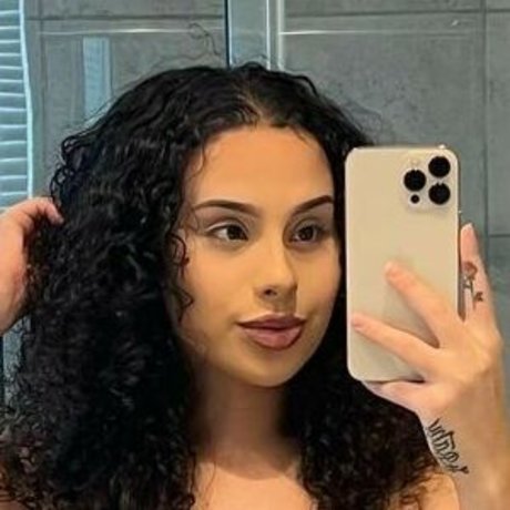 frostedaliine nude model archive