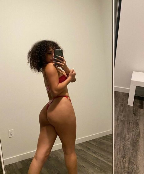 frostedaliine star nudes picture