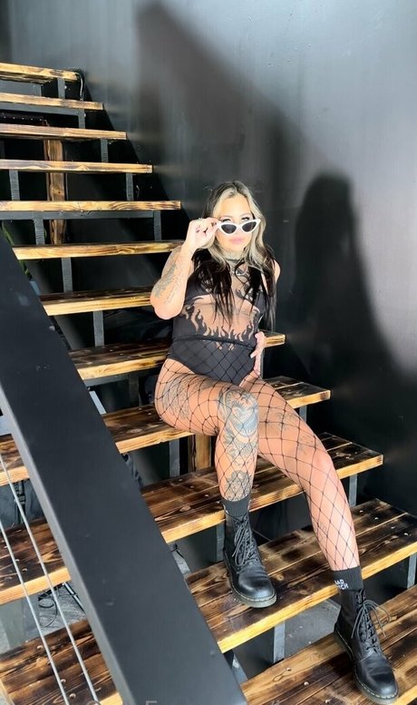 HavenJane model adult image