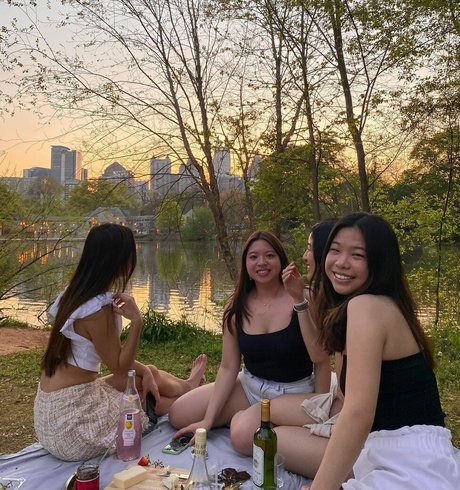 Marissa Ren xxx pornstar gallery