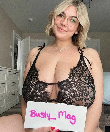 Busty Magazine exclusive star image