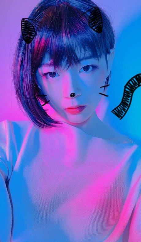 cdwant2 erotic pornstar photo