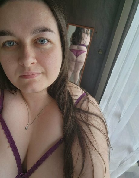 kittenstretchfree hd actress picture