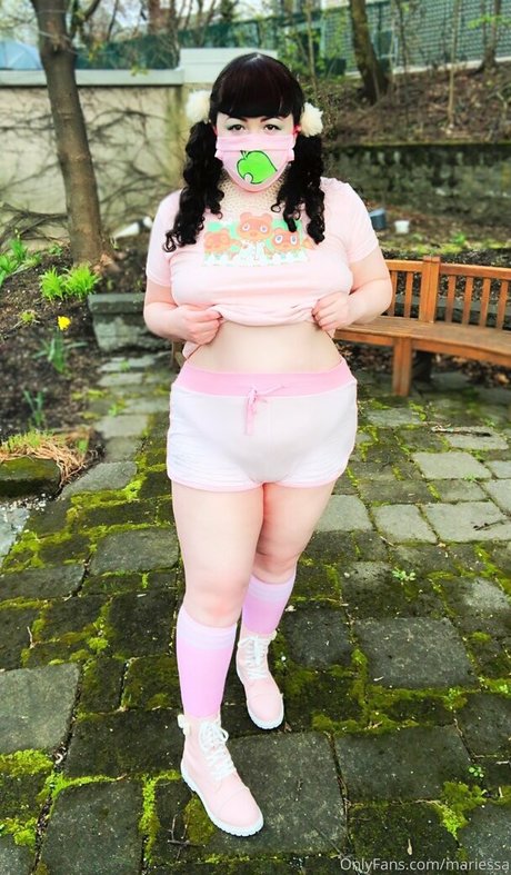 mariessa model nude image