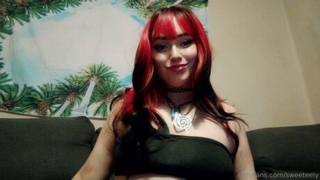 sweeteely porn actress photo