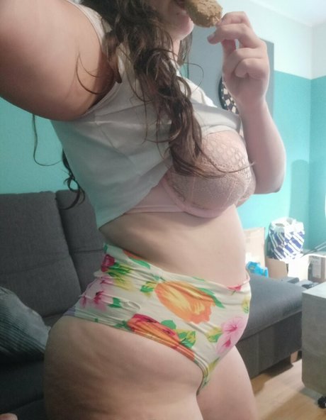 curvyfairyyy pornstar adult image