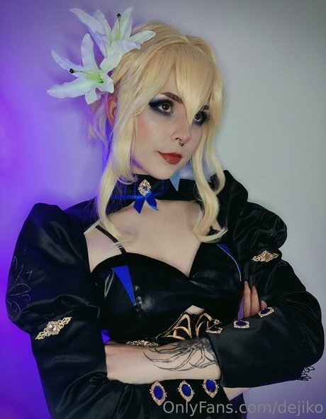 dejiko model top pictures