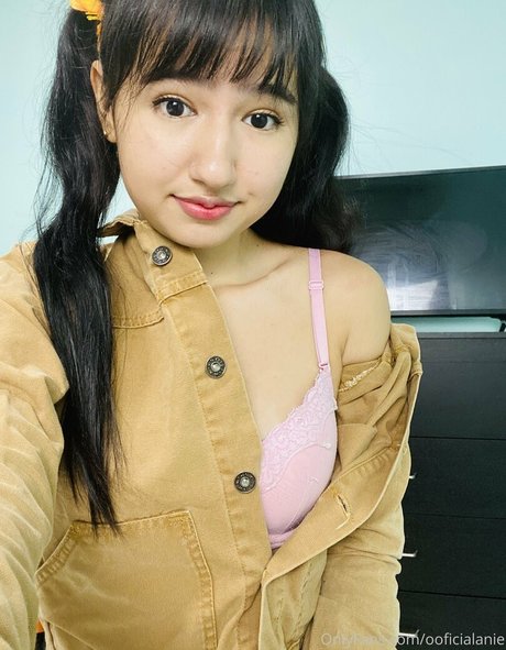 ooficialanie pornstar nude pic