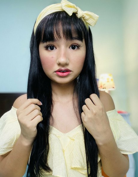 ooficialanie hot star gallery