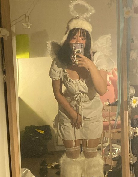 iadivinecomedie pornographic model pictures