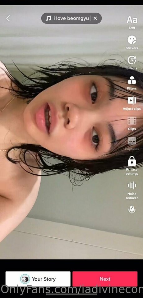 iadivinecomedie pornstar naked picture