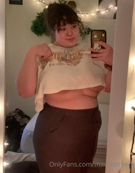 two onlyfans naked pics