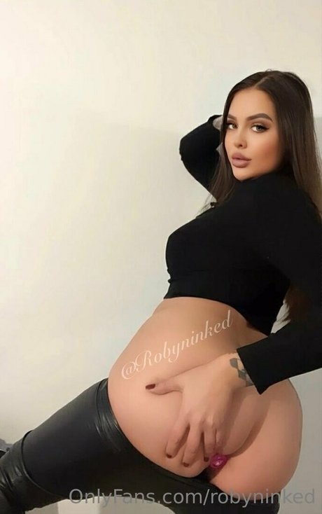 robyninked star nude gallery