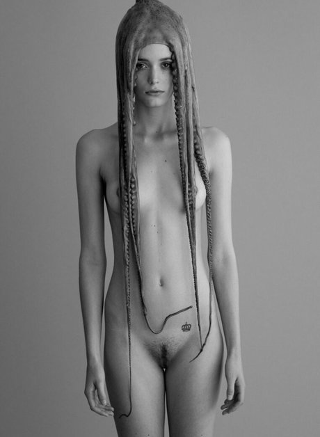 Stacy Martin model nude picture