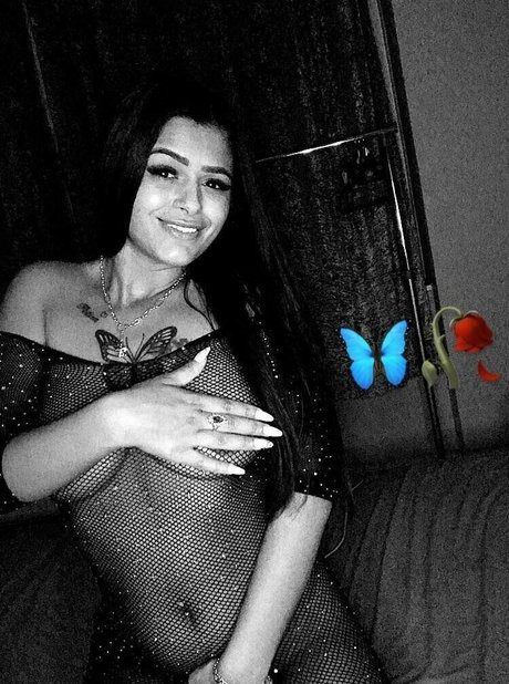 Berki Loretta pretty actress pics