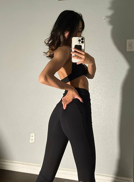 xoeyli art model pictures