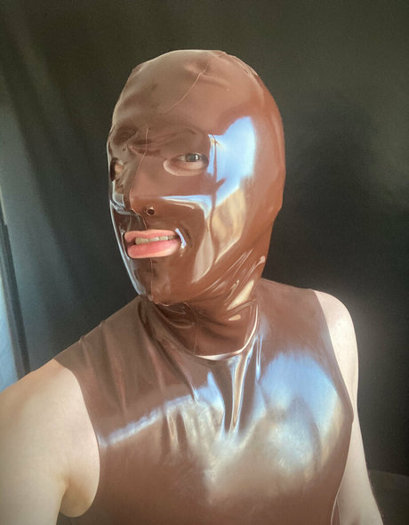 rubberskaterboy pornstar adult image