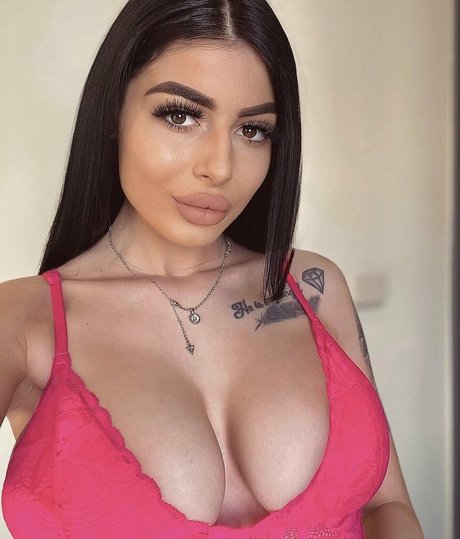 girlwithnojob18 hot actress picture