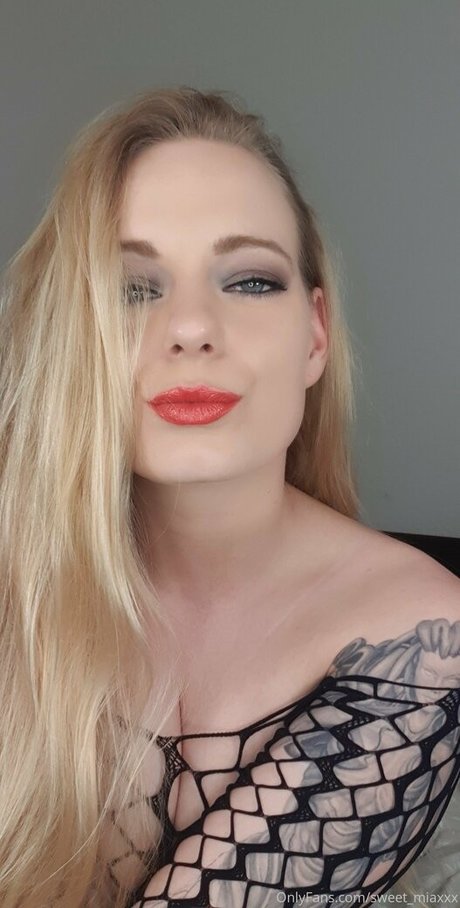 sweet miaxxx high quality star galleries