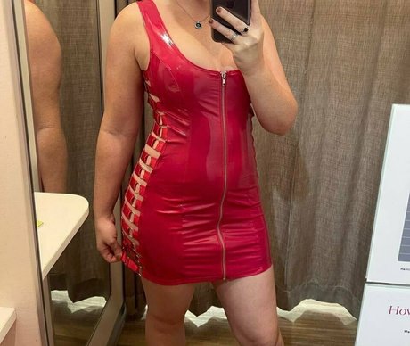 saskiastrips sex star photos