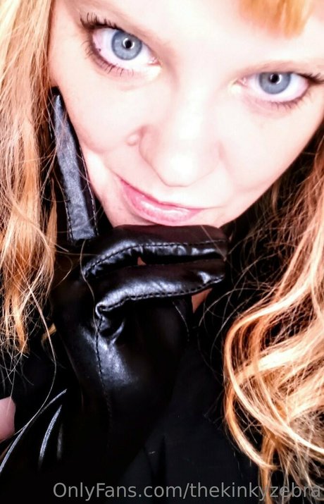 thekinkyzebra pornstar pretty pic