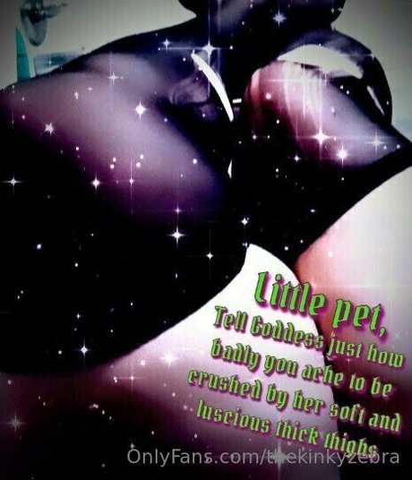 thekinkyzebra xxx model img