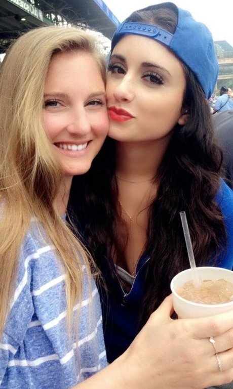 lelulullaby model best photo