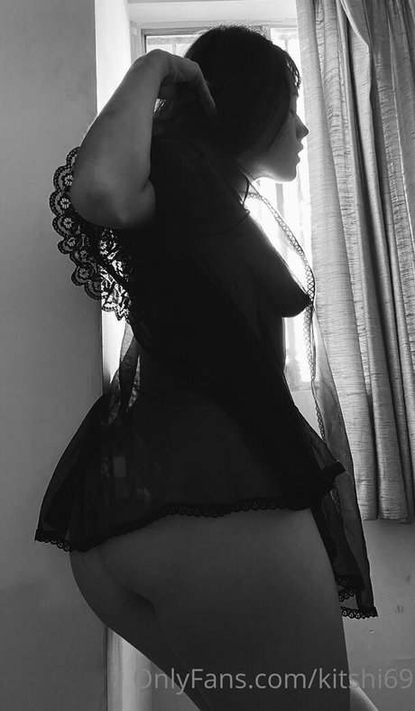 kitshi69 high quality model pics