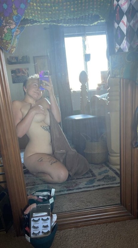 sweetlildarling pornstar naked image