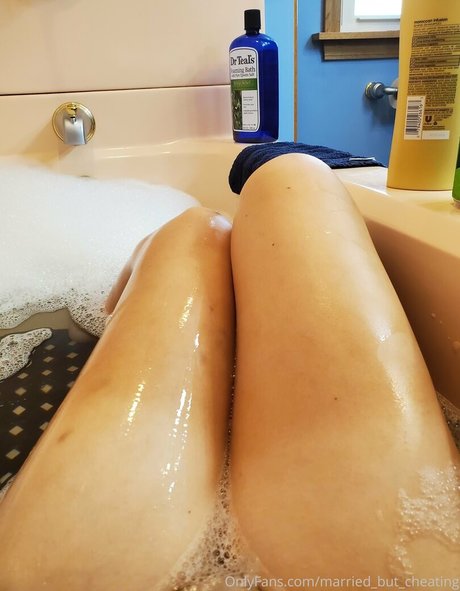 married but cheating pornstar erotic img