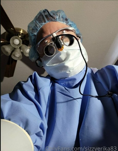 sizzyerika83 sexy actress pic