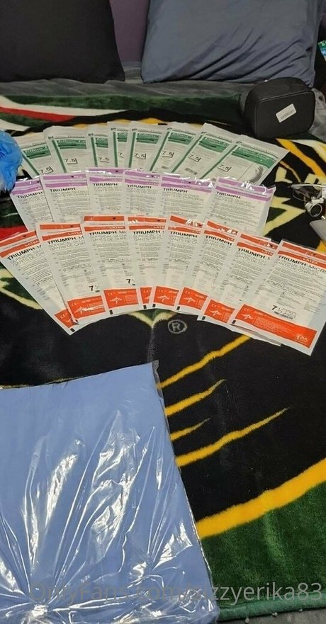 sizzyerika83 art pornstar pic